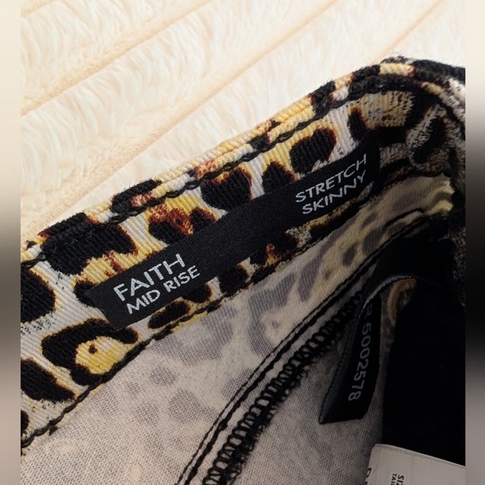 Buffalo David Bitton Paisley & Leopard Print Stretch Mid Rise Skinny Jeans - Picture 3 of 4